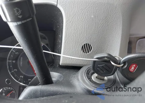 2007 Suzuki Xl7 из США, поврежденный, VIN 2S3DB117776109460